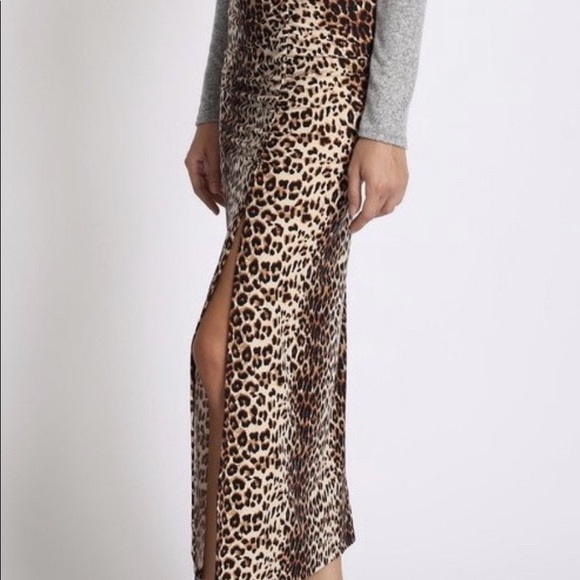 ‼️ LAST ✨ Leopard Slit Midi Skirt - Picture 3 of 5